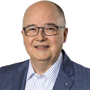Dr. Stefan Lemke - Vorstandsmitglied und CIO Signal Iduna