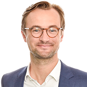 Dr. Julian Lesser - Referent Cyber Versicherung Funk Versicherungsmakler