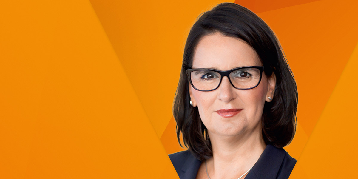 Dr. Alexandra Schluck-Amend