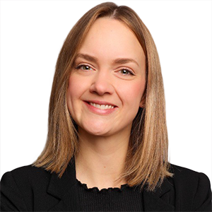 Jannina Halle - IT Portfolio Management & IT Product Owner TÜV Süd