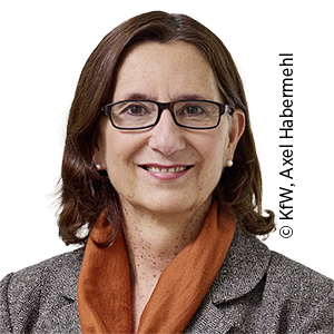 Eva Witt - Leiterin des Bereichs Individualfinanzierung und Öffentliche Kunden KfW