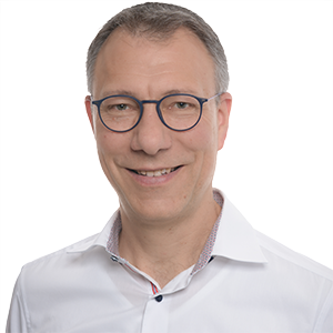 Eckard Bösch - Fachgebietsleitung NEM-, Zusatzstoff- und NonFood-Betriebe Bayerische Kontrollbehörde für Lebensmittelsicherheit und Veterinärwesen