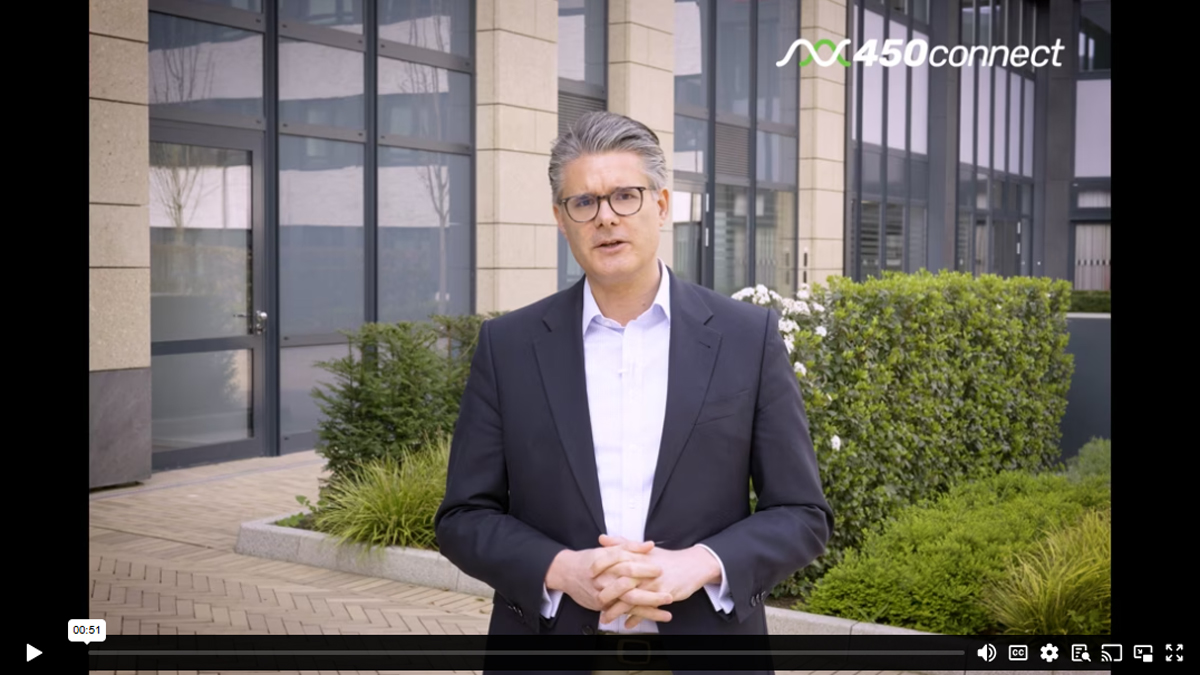 Dr. Frederik Giessing (Geschäftsleiter – 450connect) stellt sein ...